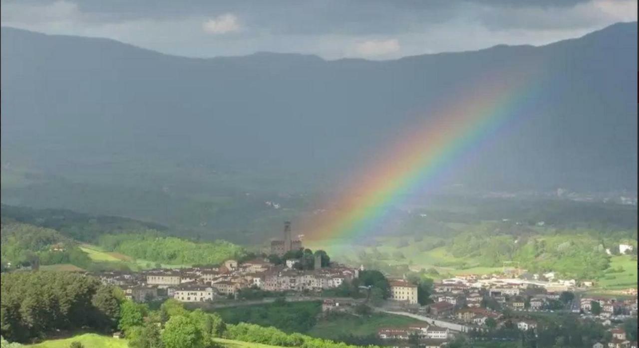 Casa Mazzocchi Vista Su Poppi Villa Eksteriør bilde