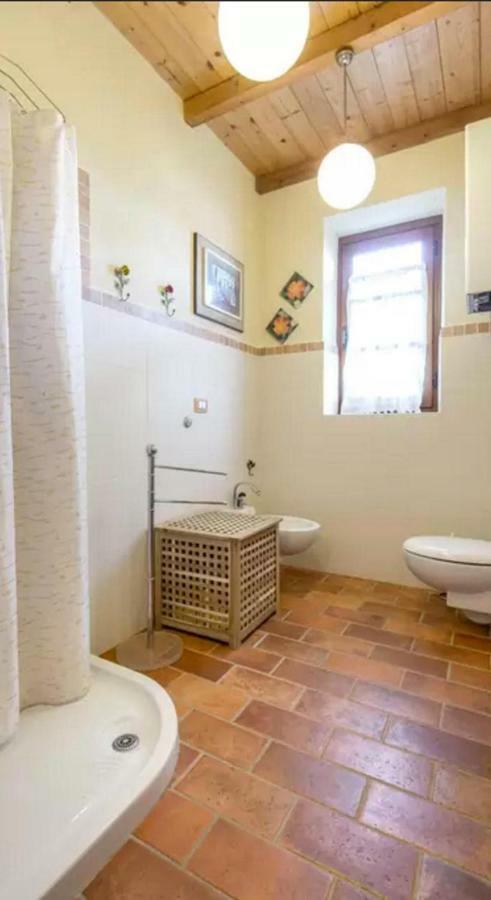 Casa Mazzocchi Vista Su Poppi Villa Eksteriør bilde