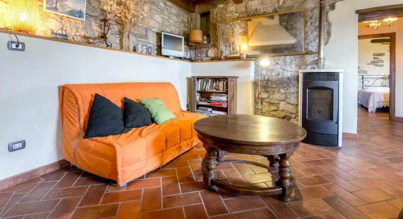 Casa Mazzocchi Vista Su Poppi Villa Eksteriør bilde