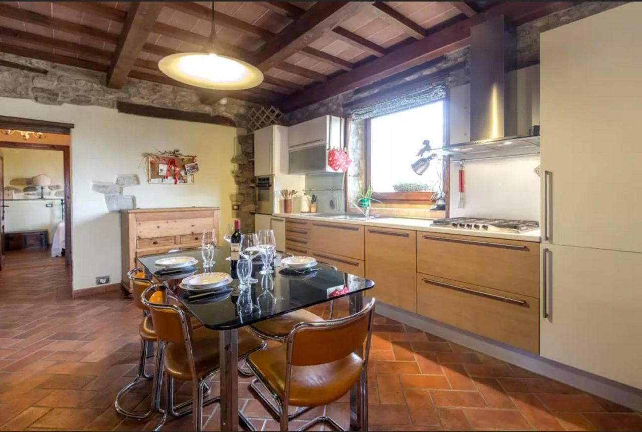 Casa Mazzocchi Vista Su Poppi Villa Eksteriør bilde
